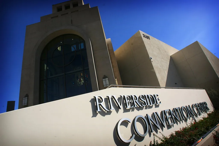 Riverside: New Hotel Pitched for Downtown